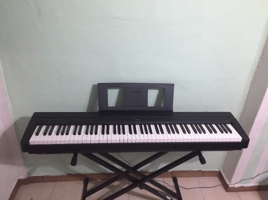 yamaha digital piano with bench