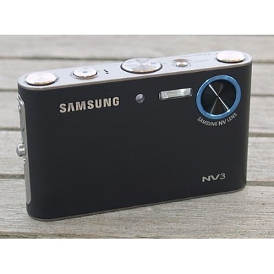 NEW FULL BOX - MADE IN KOREA - Samsung NV3 Compact Digital Camera DC -...