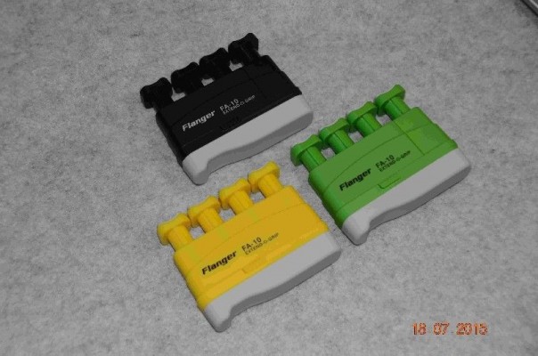 FA-10 Extendable Finger Exerciser (Yellow, Green or Black) - Free postage