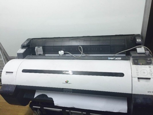 Canon iPF750 Plotter(Large format printer) for sale