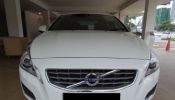 Wedding car volvo white for your big day